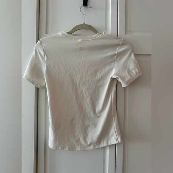 NWOT H&M Move Ivory Athletic T-Shirt Size S SoftMove DryMove Fitted Tee - Picture 6 of 11